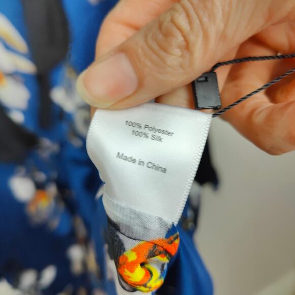 Rat and Boa Silk Blend Wrap Dress Womens Medium Blue White Floral Satin Glam NWT - Picture 8 of 10